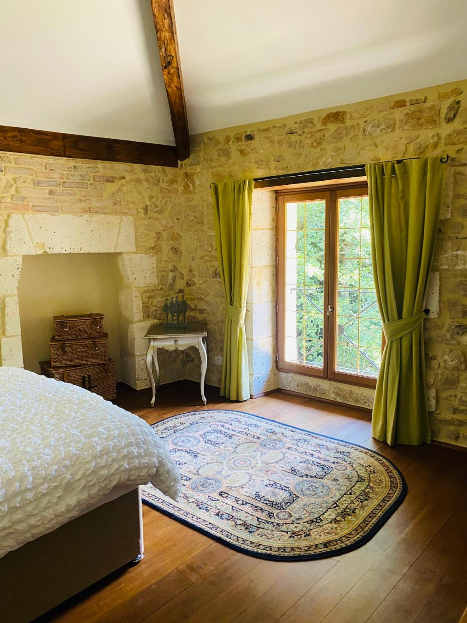 Moulin Du Fontcourt Bed & Breakfast Chasseneuil-sur-Bonnieure Bagian luar foto